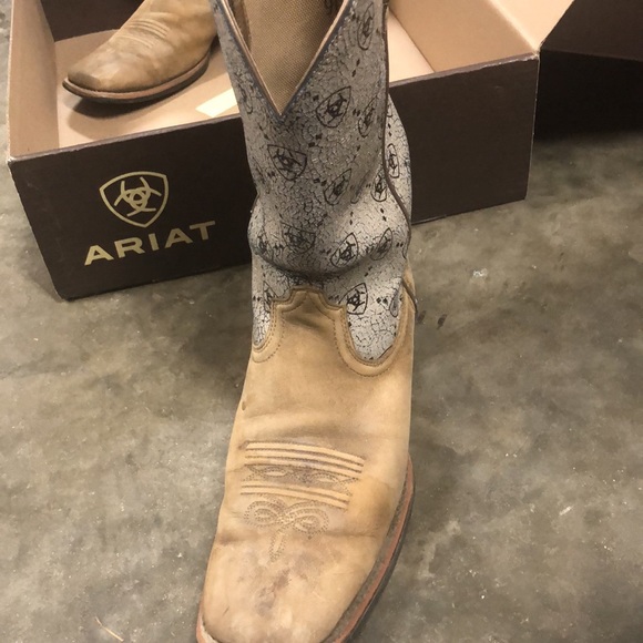 Ariat boots, Size Womens 9 - Picture 3 of 4